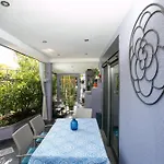 Stylish Pepa With Free Parking - Apartmán *