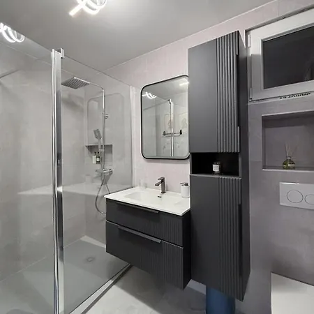 Stylish Pepa With Free Parking -