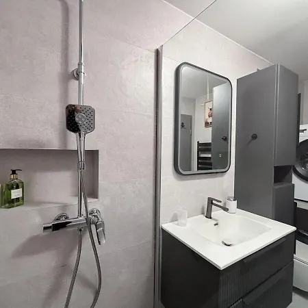 Stylish Pepa With Free Parking - Apartment Opatija