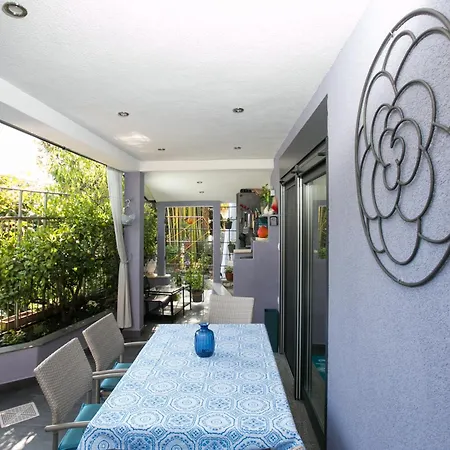 Stylish Pepa With Free Parking - Apartment *