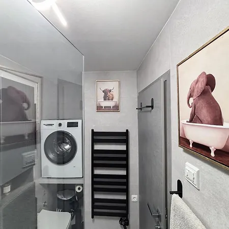 Stylish Pepa With Free Parking - Apartmán