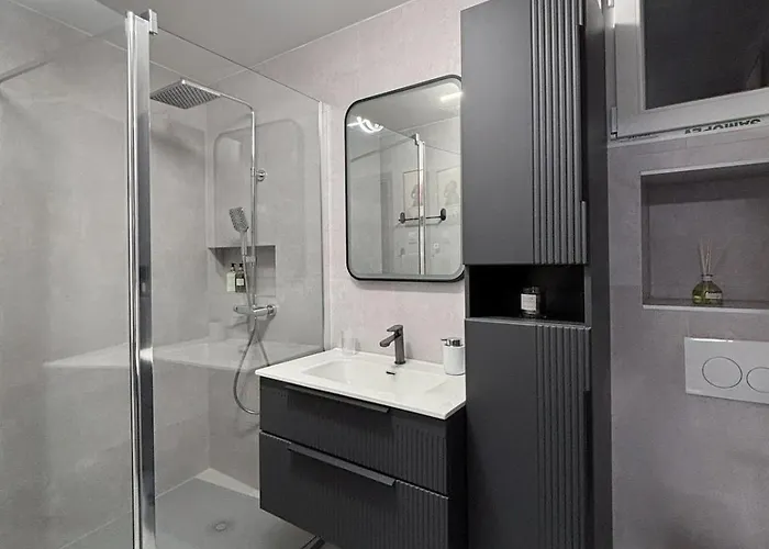 Stylish Pepa With Free Parking -